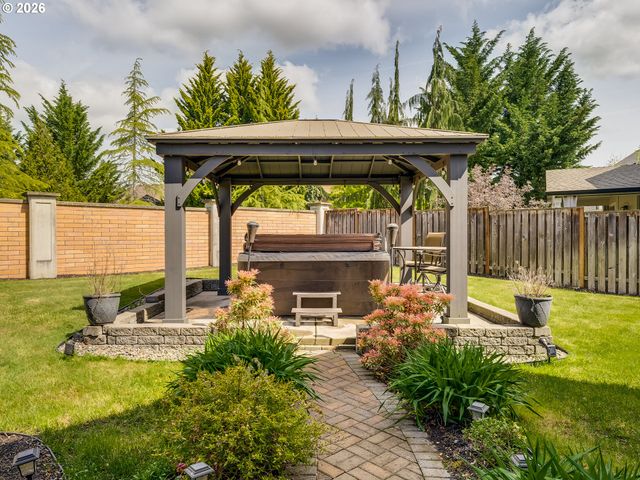 1554 S 14TH Cir, Ridgefield, WA 98642