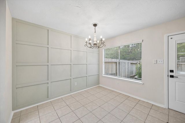 7 Wineberry Place, The Woodlands, TX 77382