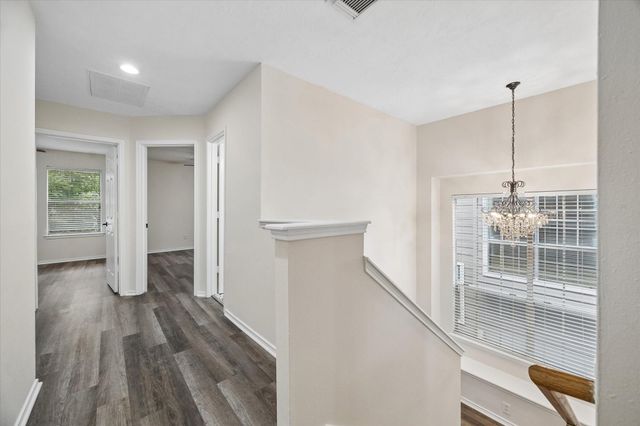 7 Wineberry Place, The Woodlands, TX 77382