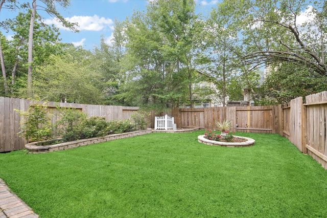 7 Wineberry Place, The Woodlands, TX 77382