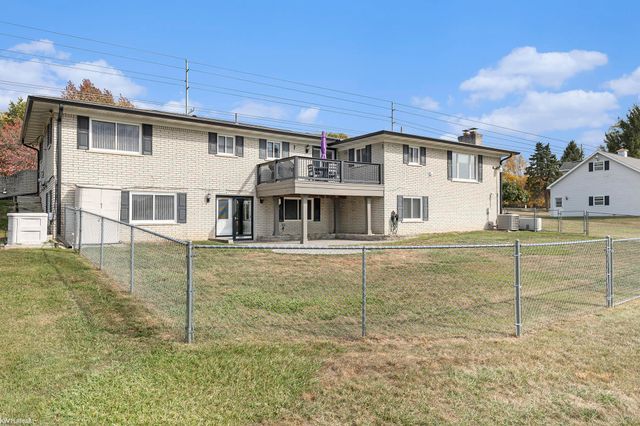 29420 Armada Ridge Road, Richmond Twp, MI 48062