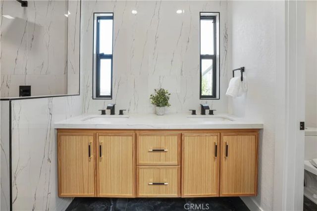 3560 Lavell, Los Angeles, CA 90065