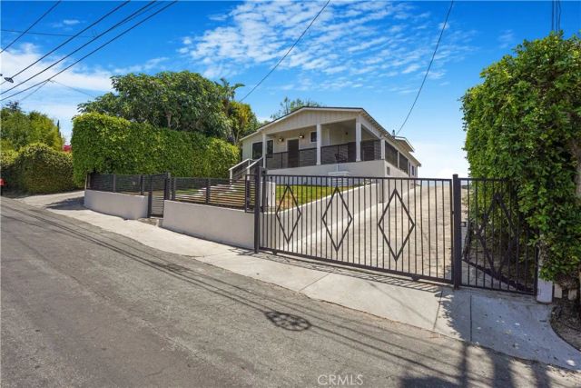 3560 Lavell, Los Angeles, CA 90065