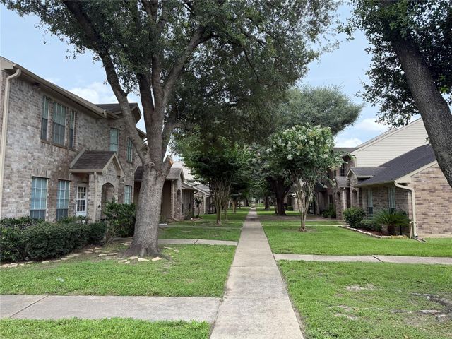 1036 Birnham Woods Boulevard, Pasadena, TX 77503