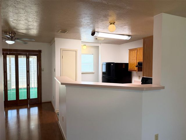 1036 Birnham Woods Boulevard, Pasadena, TX 77503