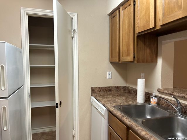 13018 Heimer Rd Apt 710, San Antonio, TX 78216