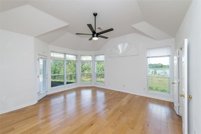 2318 Balleybrooke Drive, Lewisville, TX 75077