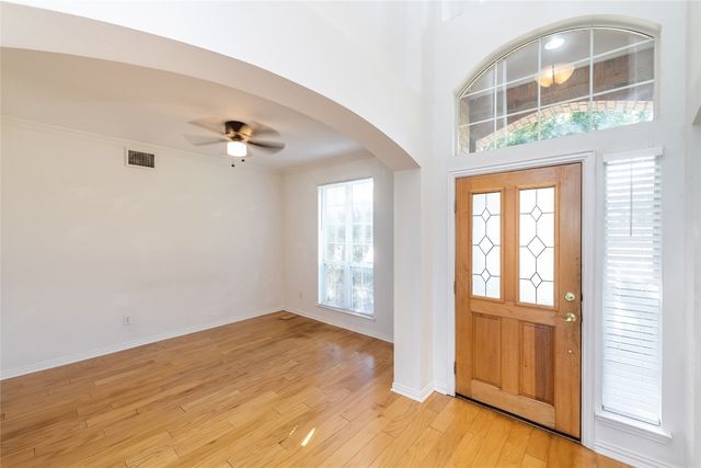 2318 Balleybrooke Drive, Lewisville, TX 75077