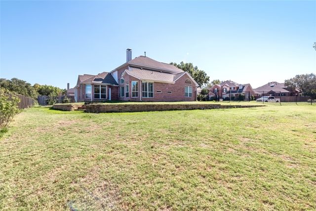 2318 Balleybrooke Drive, Lewisville, TX 75077