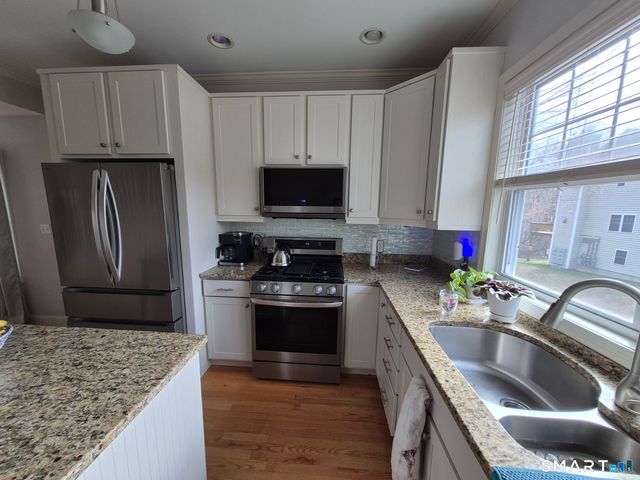 59 Forestview Drive 59, Norwich, CT 06360