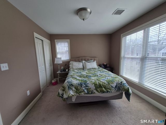 59 Forestview Drive 59, Norwich, CT 06360