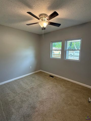 107 Self St, Warner Robins, GA 31088