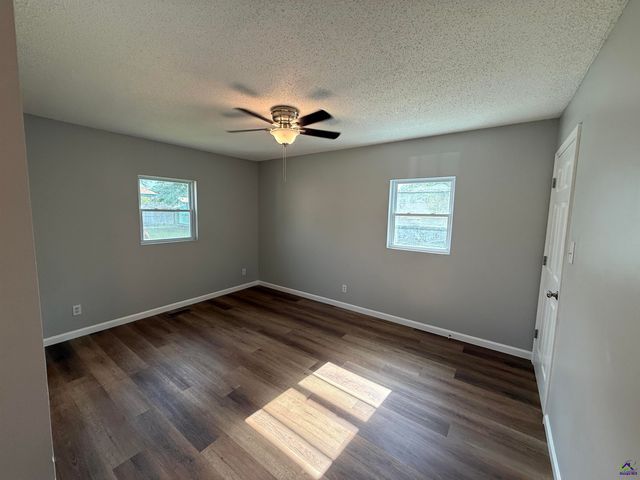 107 Self St, Warner Robins, GA 31088