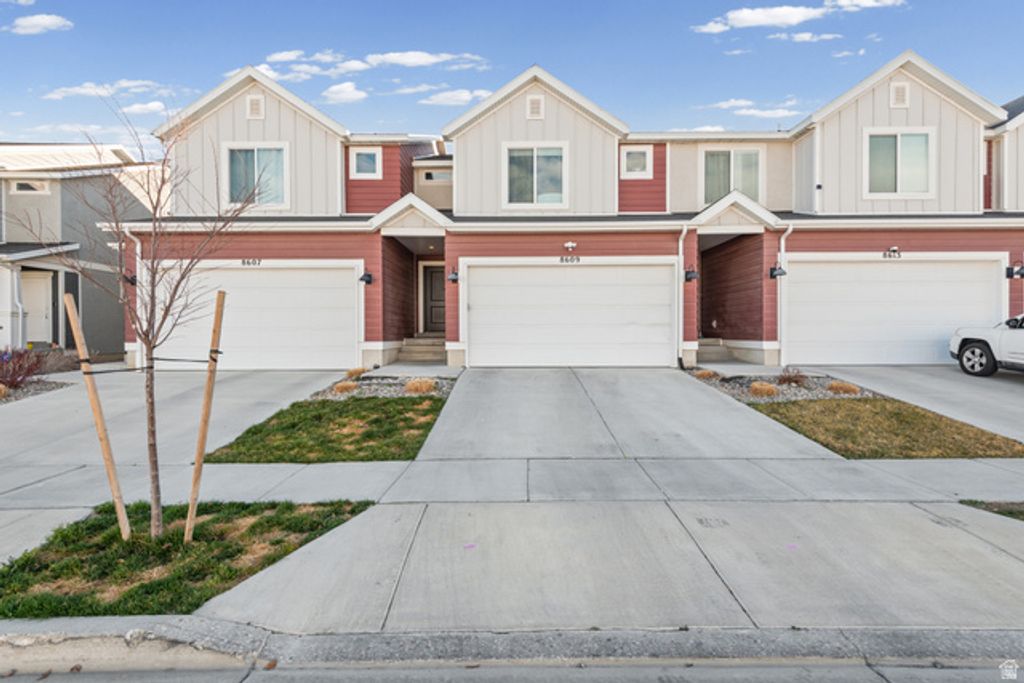 8609 W MEADOW BANK WAY, Magna, UT 84044