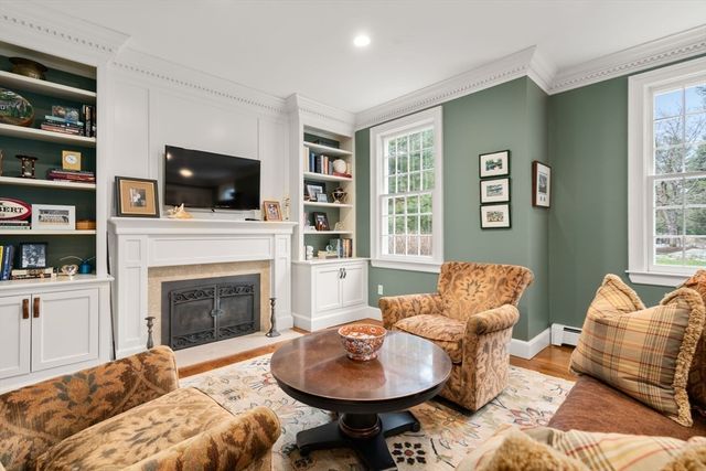 162 Far Reach Road, Westwood, MA 02090