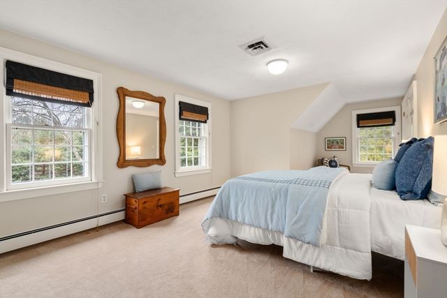 162 Far Reach Road, Westwood, MA 02090