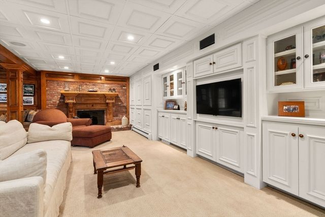 162 Far Reach Road, Westwood, MA 02090