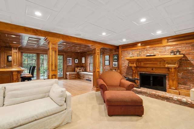 162 Far Reach Road, Westwood, MA 02090