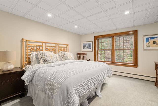 162 Far Reach Road, Westwood, MA 02090