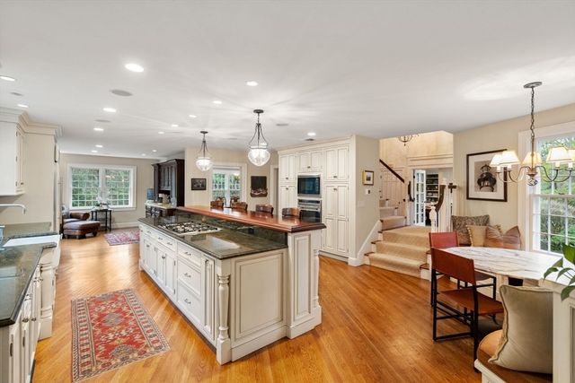 162 Far Reach Road, Westwood, MA 02090