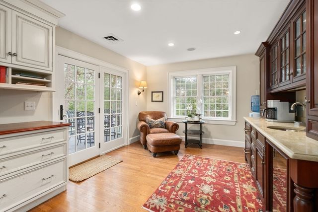 162 Far Reach Road, Westwood, MA 02090