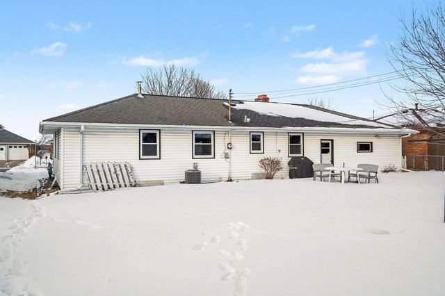 3340 143rd Street W, Rosemount, MN 55068