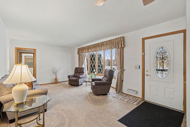 3340 143rd Street W, Rosemount, MN 55068