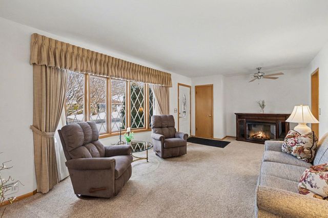 3340 143rd Street W, Rosemount, MN 55068