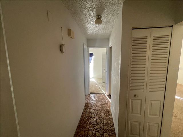 11001 SUNSWEPT PLACE, Tampa, FL 33624