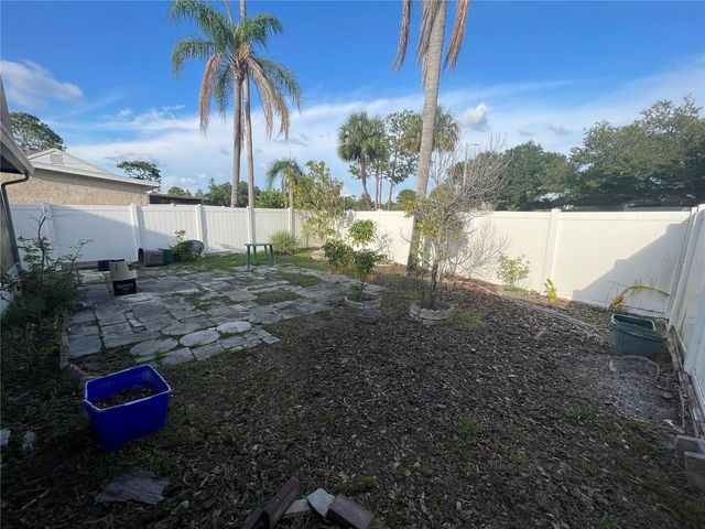 11001 SUNSWEPT PLACE, Tampa, FL 33624