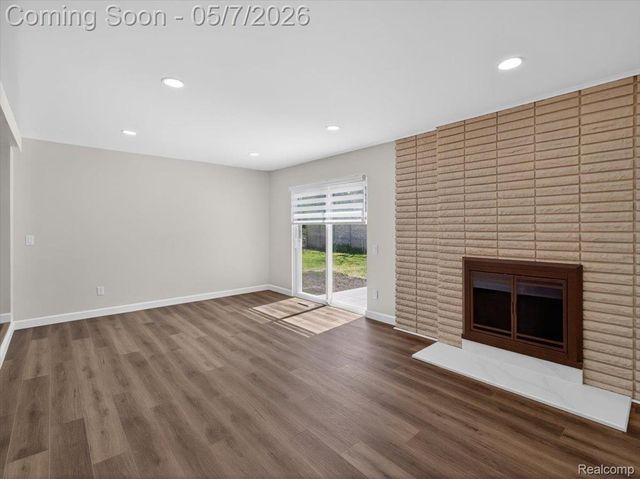 14650 Edshire Drive, Sterling Heights, MI 48312