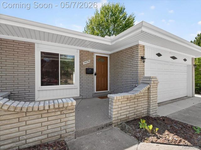 14650 Edshire Drive, Sterling Heights, MI 48312
