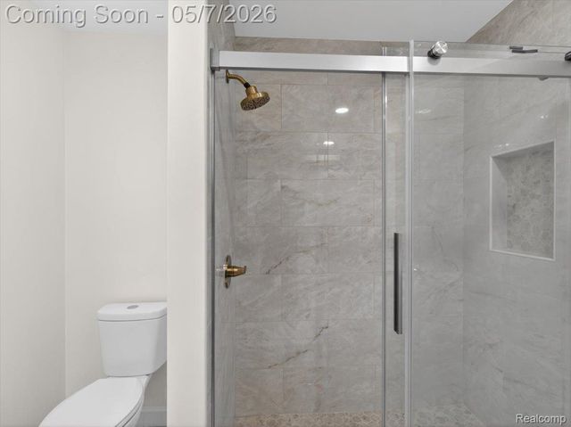 14650 Edshire Drive, Sterling Heights, MI 48312