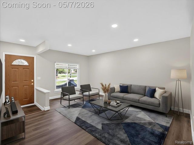 14650 Edshire Drive, Sterling Heights, MI 48312