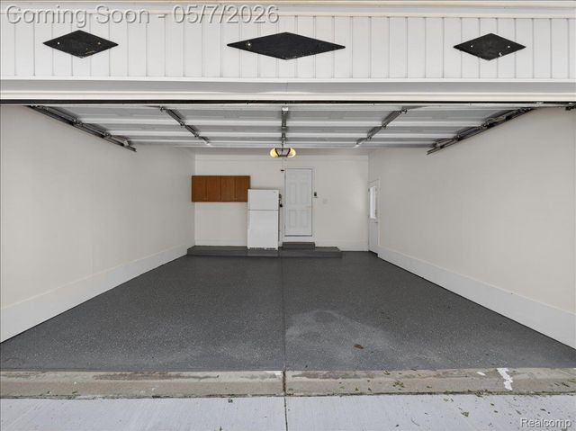 14650 Edshire Drive, Sterling Heights, MI 48312