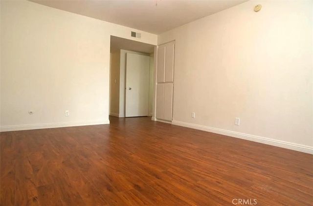 15325 Magnolia 102, Sherman Oaks, CA 91403