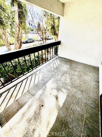 15325 Magnolia 102, Sherman Oaks, CA 91403