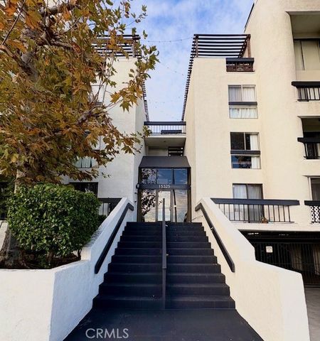 15325 Magnolia 102, Sherman Oaks, CA 91403