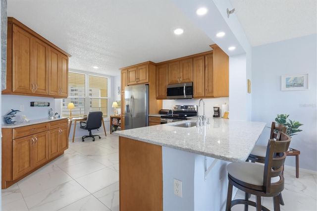 4440 FAIRWAYS BOULEVARD 307, Bradenton, FL 34209