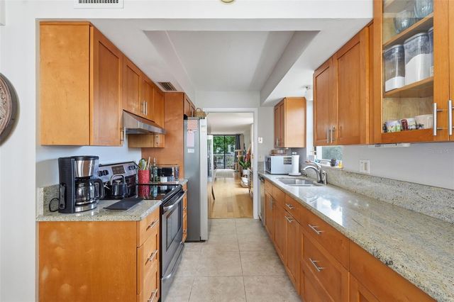 2612 PEARCE DRIVE 211, Clearwater, FL 33764