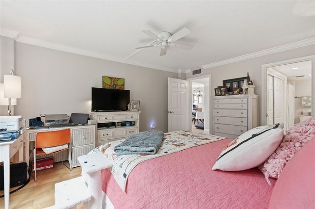 2612 PEARCE DRIVE 211, Clearwater, FL 33764