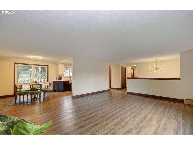 7103 Ne 70TH St, Vancouver, WA 98661