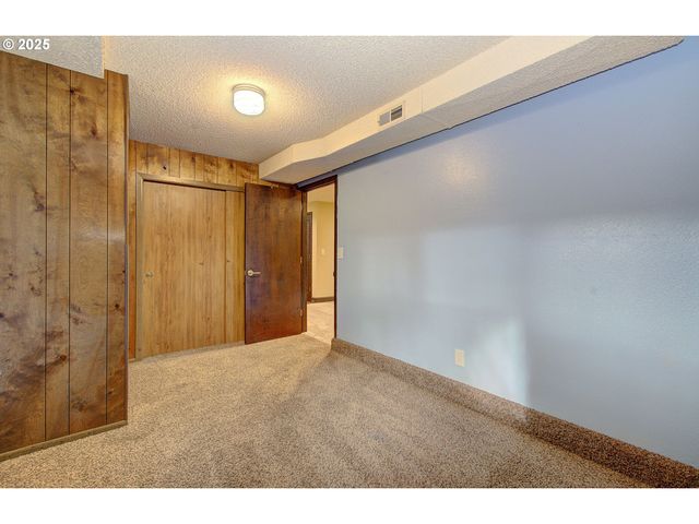 7103 Ne 70TH St, Vancouver, WA 98661