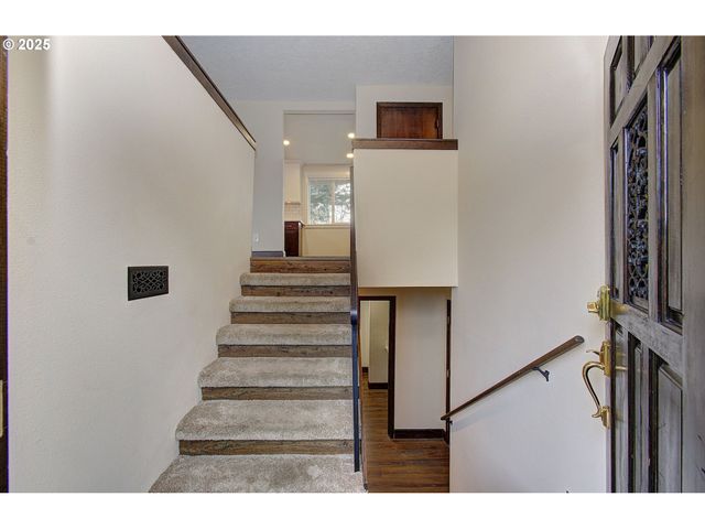 7103 Ne 70TH St, Vancouver, WA 98661