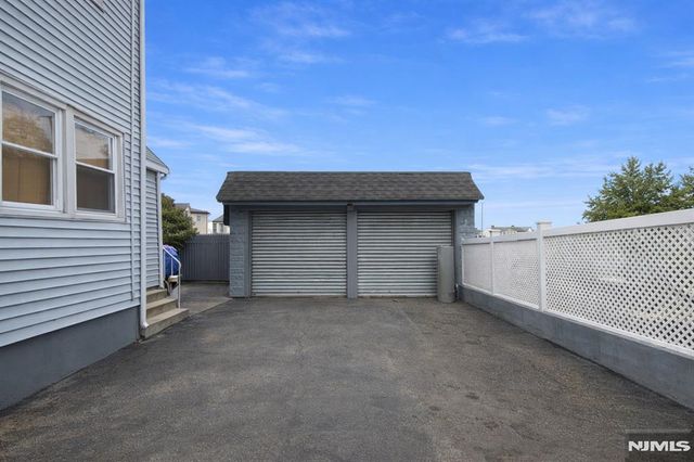 371 Totowa Avenue, Paterson, NJ 07502