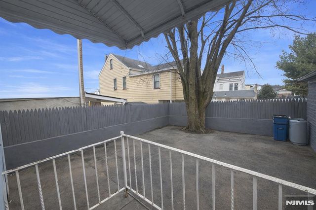 371 Totowa Avenue, Paterson, NJ 07502