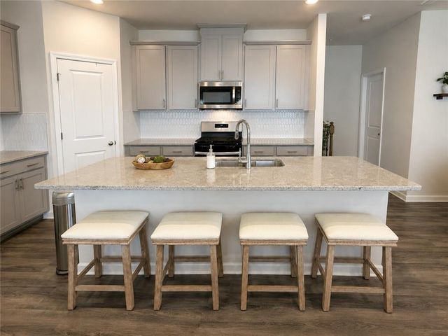 6395 Apalachee Way SE, Smyrna, GA 30126