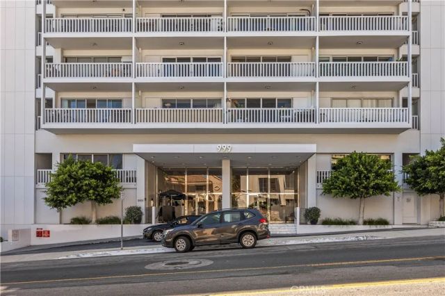 999 N Doheny 310, West Hollywood, CA 90069
