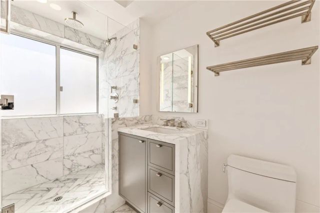 999 N Doheny 310, West Hollywood, CA 90069