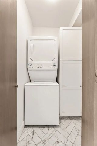 999 N Doheny 310, West Hollywood, CA 90069